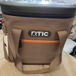 RTIC Outdoors 20 Cans Soft Sided Cooler