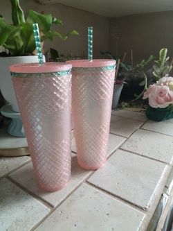 NEW STARBUCKS CUPS LAST 2