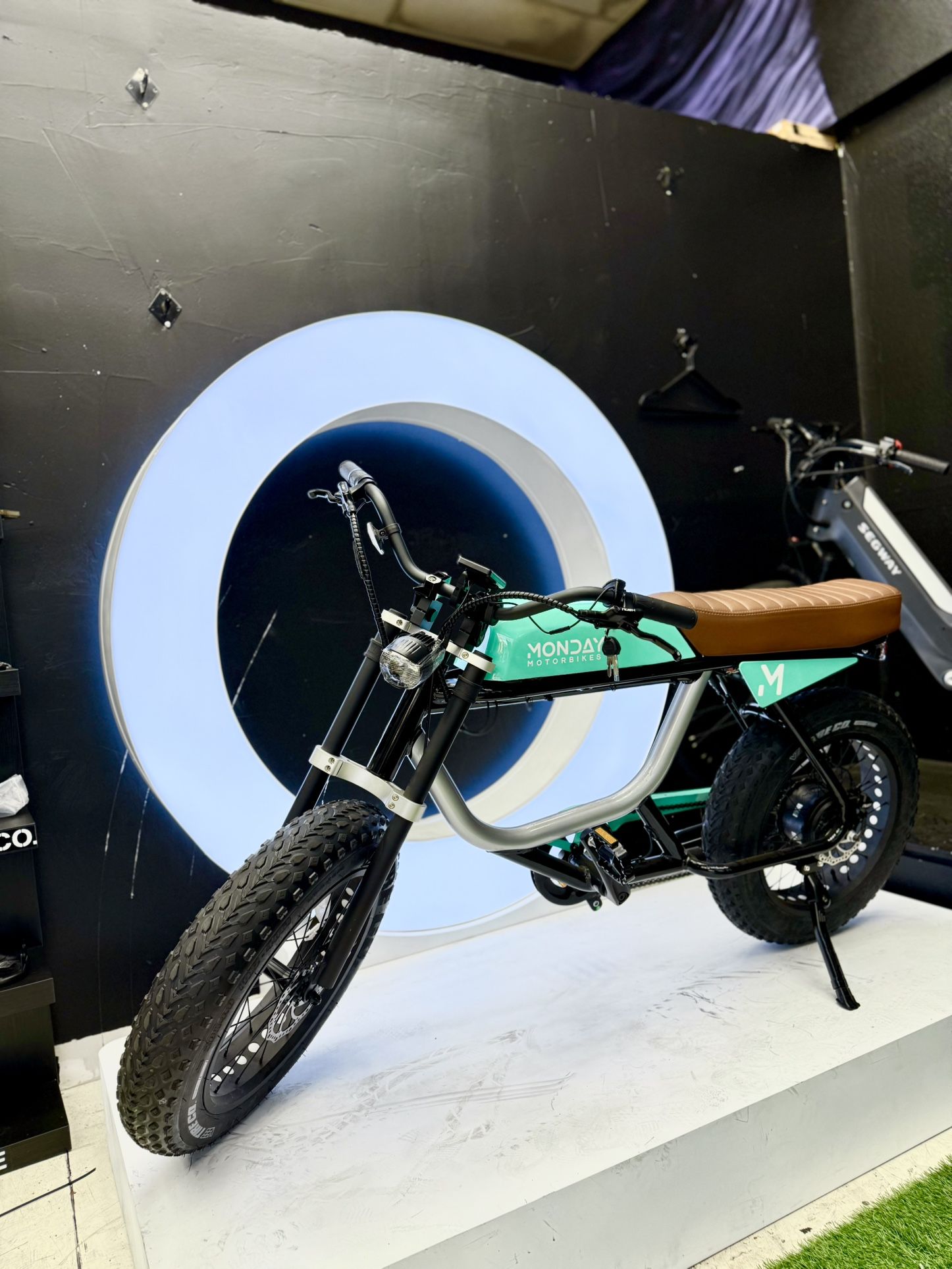 New Monday Motorbikes Anza 750watt Ebike! Easy Payment Plans