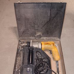 De Walt Hammer Drill 
