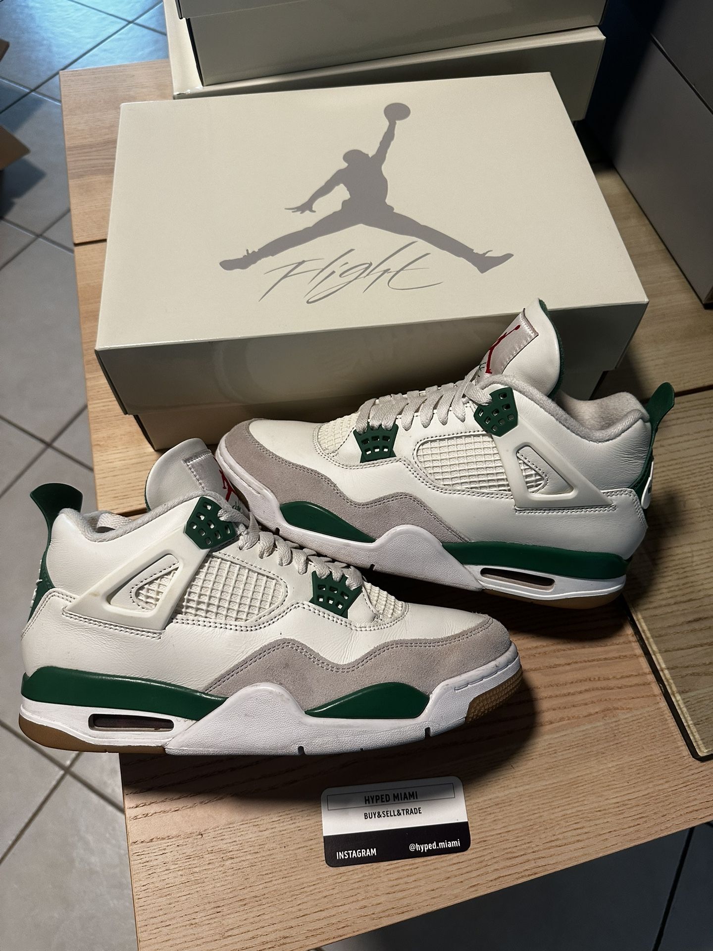 Nike Jordan 4 SB Pine Green Size 9.5 Clean All stars