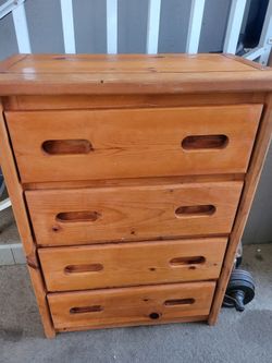Dresser 4 drawer