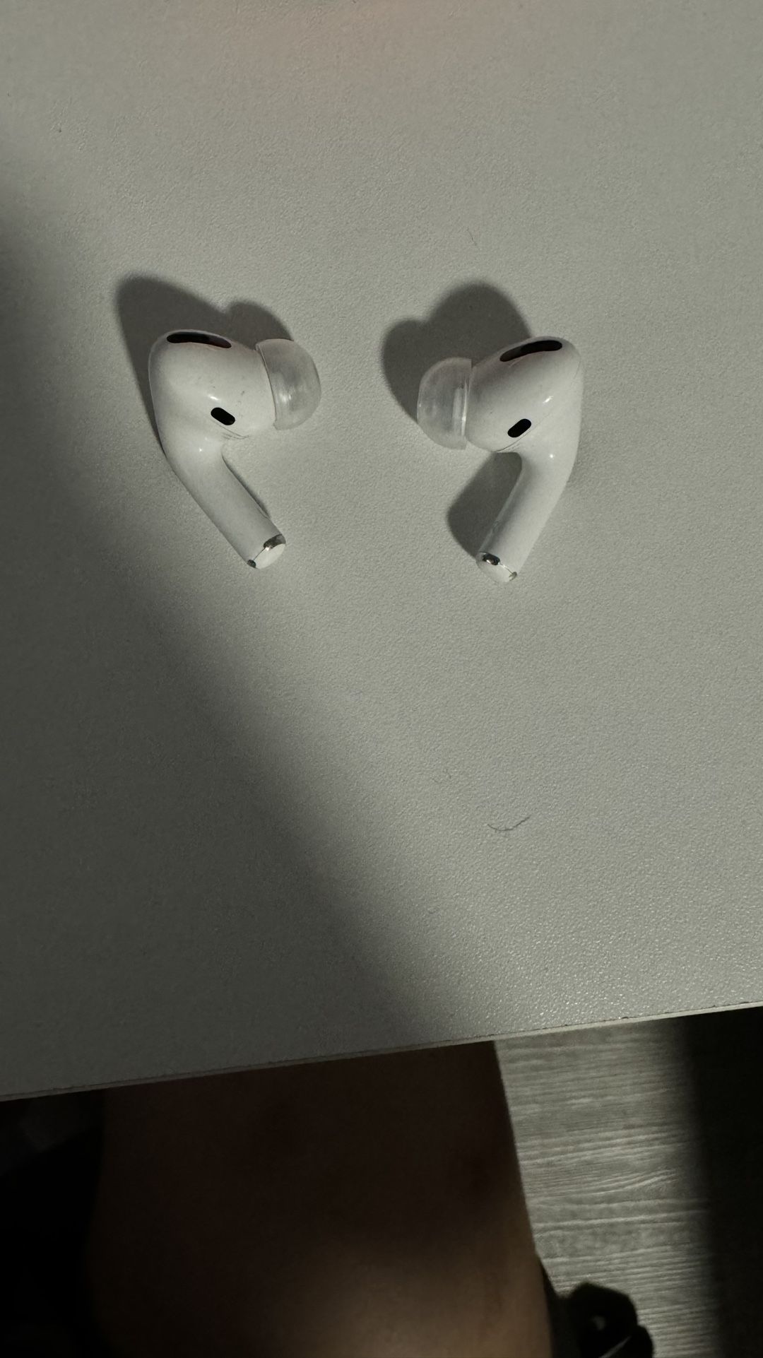a2084  airpods pro 