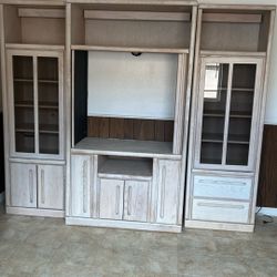 Entertainment Center.  With 2 Shelves