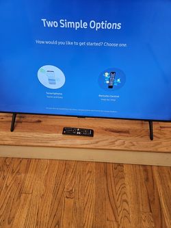 New Cond SHARK 44 inches TV WITH REMOT CONTROL. , WORKS EXCELLENT. , IN THE BOX