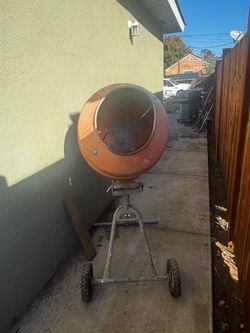 Cement mixer