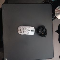 Glorious Model O And Glorious Ice Pad