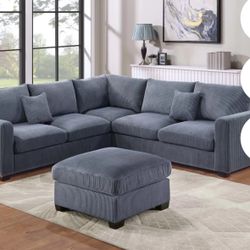 Sectional With Ottoman Set 