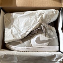 Air jordan 1 College grey