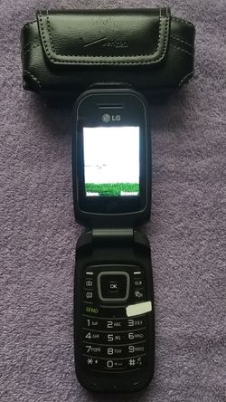 LG 440G Flip Phone with Leather Case