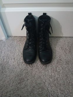  Black Boots 🐈‍⬛