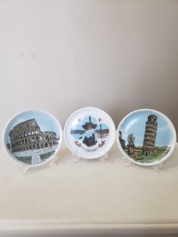 Souvenir Plates