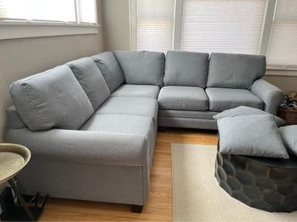 Bassett Couch - $800 this weekend!