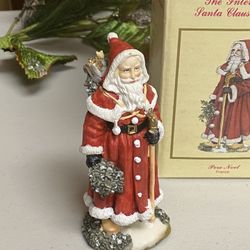 Vintage The International Santa Claus Collection sculpture Pete Noel France