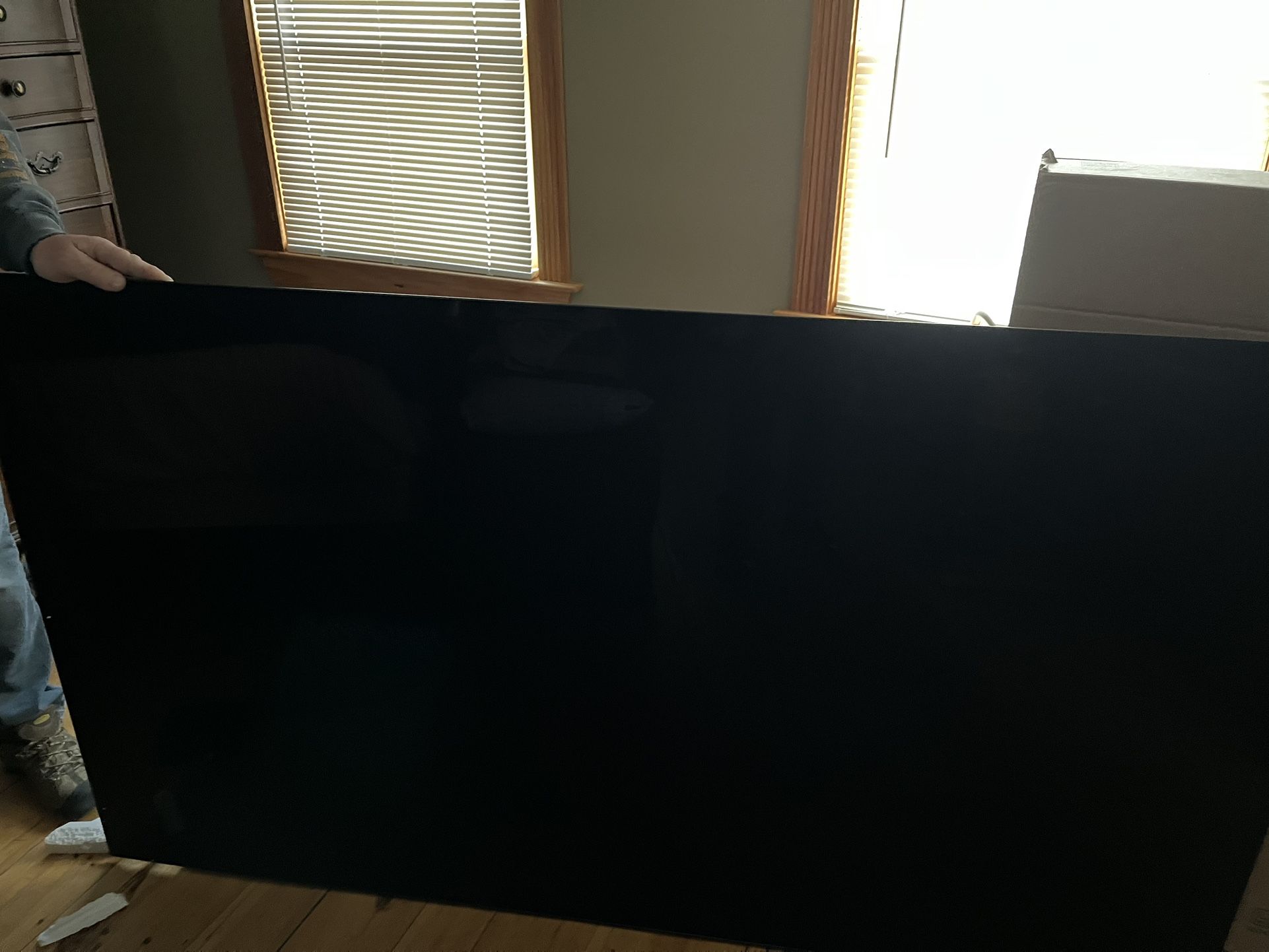 C2 Series 83-Inch Class OLED evo Smart TV OLED83C2PUA, 2022 - AI-Powered 4K TV, Alexa Built-in