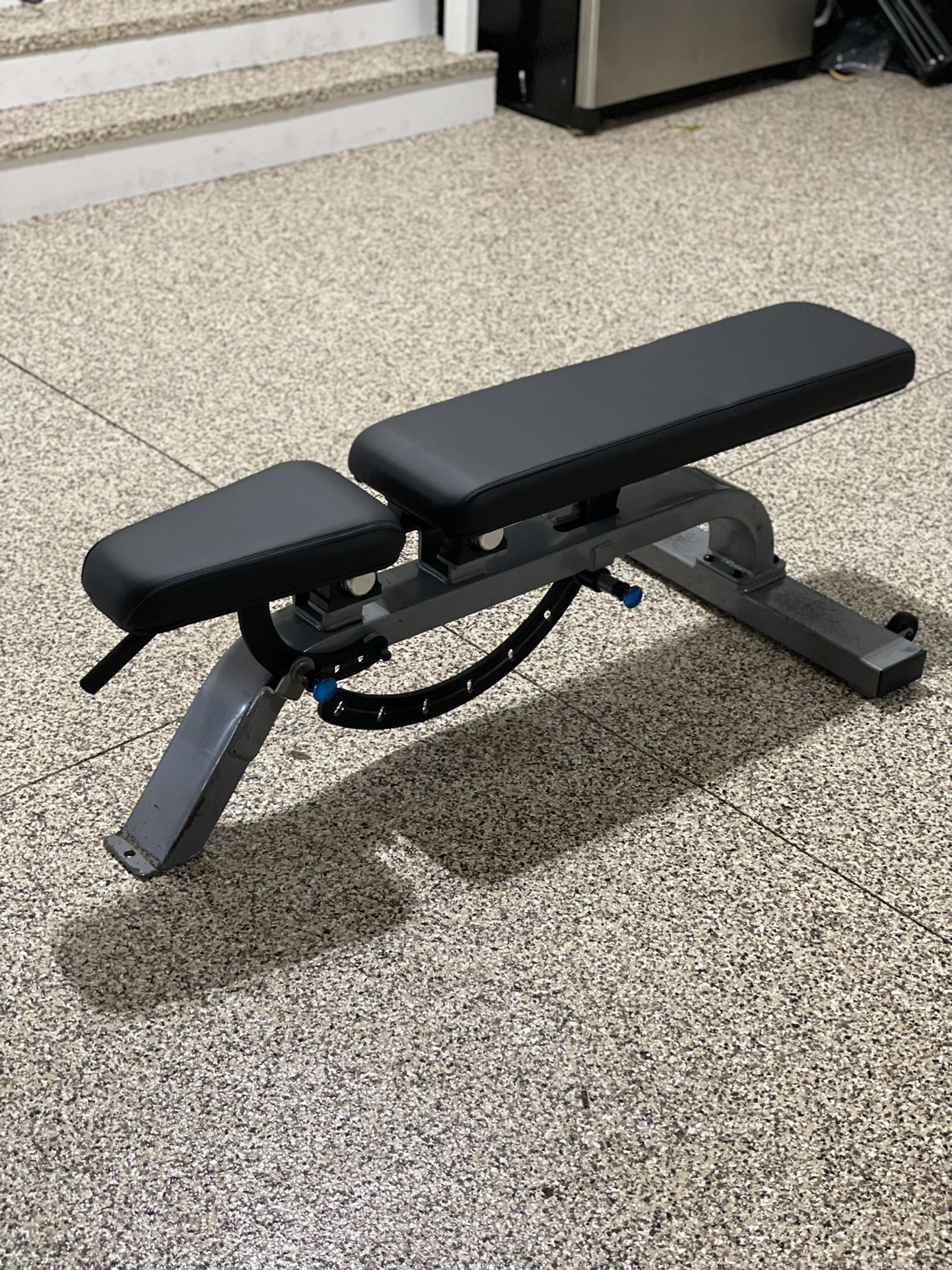 Precor Icarian Commercial Adjustable Bench