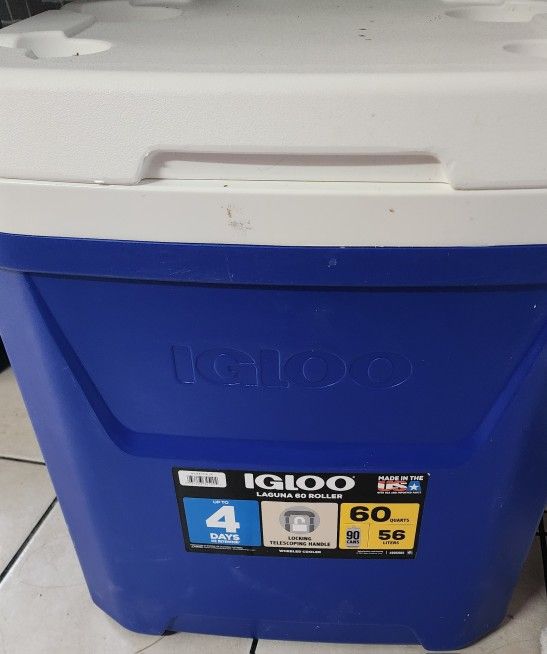 Igloo 60 QT Laguna Ice Chest Cooler with Wheels, Blue