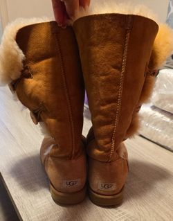 Woman's Uggs