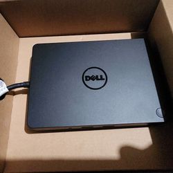 DELL DOCK WD15 WITH 180W ADAPTER 