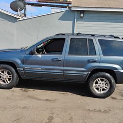 2000 JEEP CHEROKKE,4X4 QUADRA DRIVE.