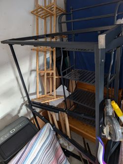 Queen Metal Bed Frame 