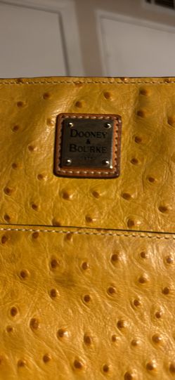 Dooney& Bourke Ostrich Purse!!