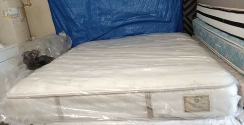 King Size Mattress (Colchón King Size)