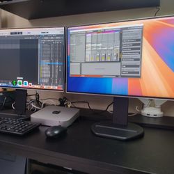 Apple Mac Mini - $200 - Dual Displays 24", Ableton Live Studio, Logic Pro, Final Draft 13 + More $200 Complete 