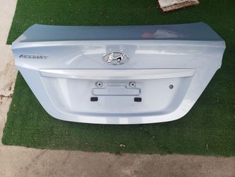 12-16 Hyundai accent trunk lid