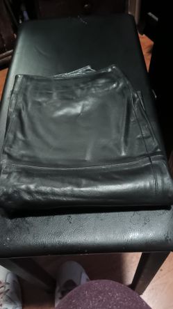 BLACK LEATHER  SKIRT 