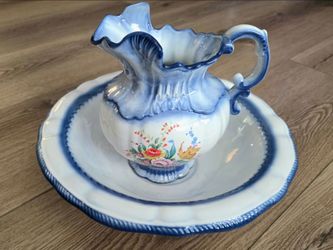 Ceramic Pitcher and Basin Set
