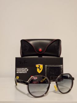 Ray-Ban Ferrari Scuderia RB 3703-M