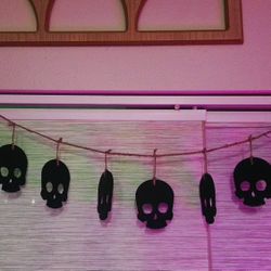 Black Glitter Skull Decoration/pendant New!