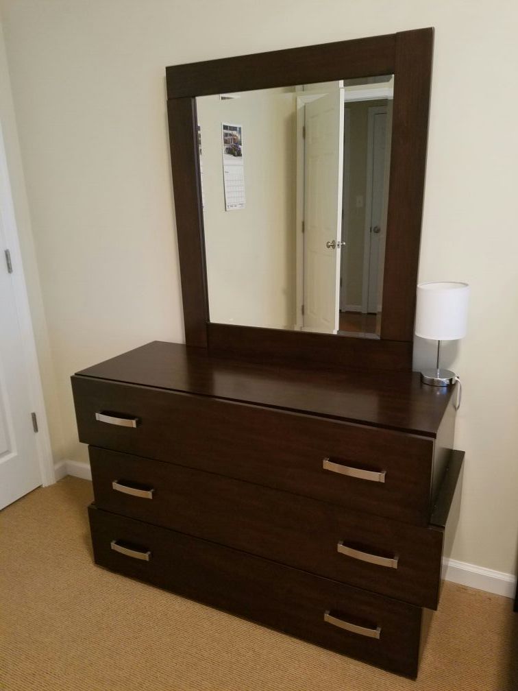 Cherry wood 3 drawer dresser with mirror