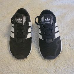 Adidas Toddler Size 7