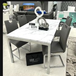 Mesa Y 4 Sillas 😍😍