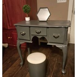 Vanity/Sideboard With Stool
