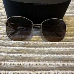 Woman’s Authentic Prada Sunglasses 