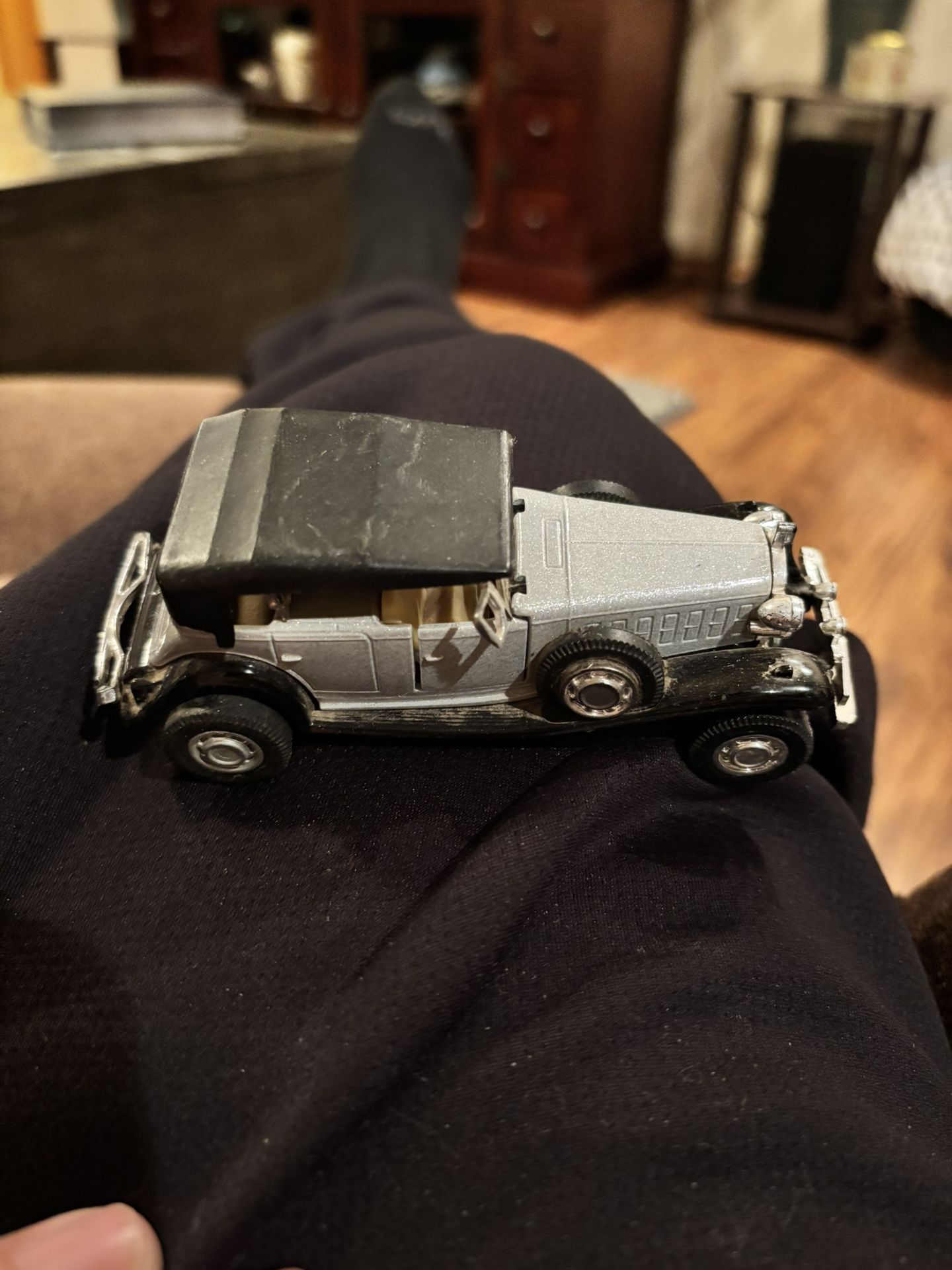 1932 Cadillac Die Cast Car Auto Yatming 8503 Silver Black Top Hong Kong Vintage