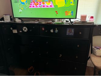 Black long dresser