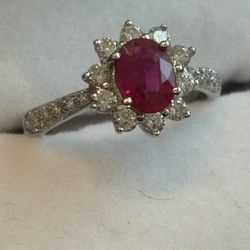 Pretty 18kt White Gold 1.25 Carat Ruby And Multi Diamond Ring