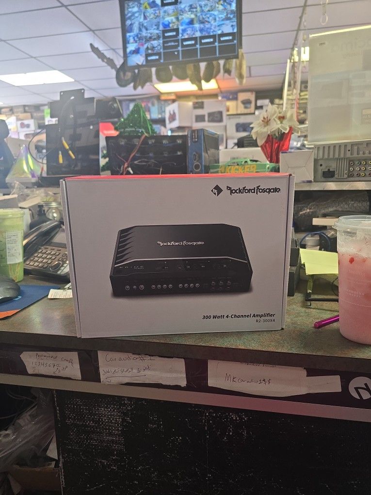 Rockford Fosgate R2-300X4 Prime 300-Watt 4-Channel Amplifier