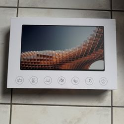 16” 2.5K 144Hz Portable Gaming Monitor USB-C | PS5 | NEW-FACTORY SEALED.