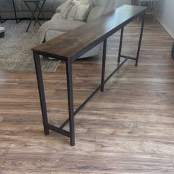 Narrow Table 
