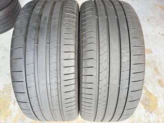 Two Tires 285/35/23 Pirelli P Zero PZ4 With 60-70% Left Excellent Pair 