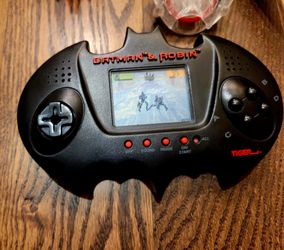 Batman & Robin Tiger Handheld Game