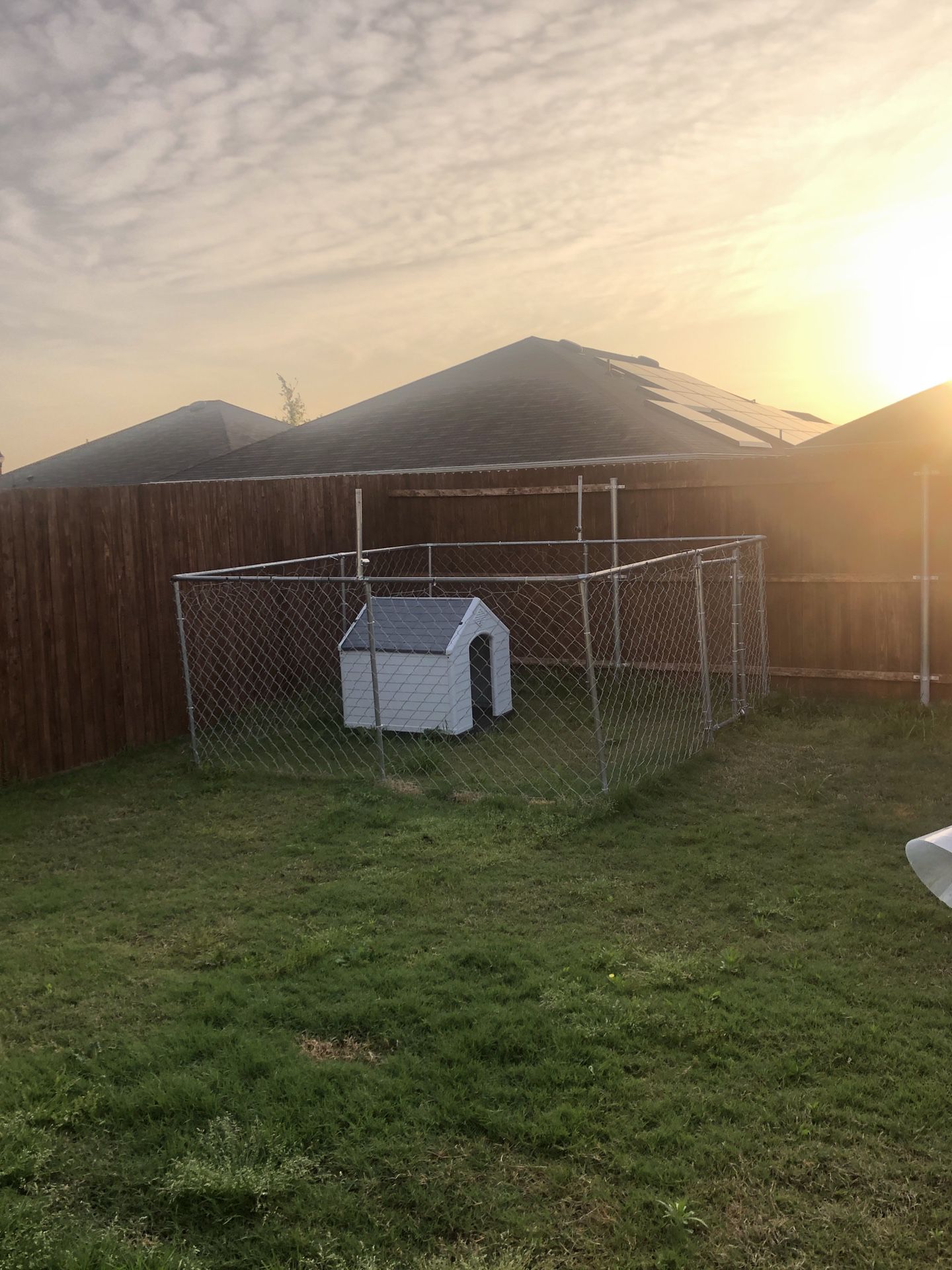 Outdoor and Indoor Medium/small Dog Kennel 
