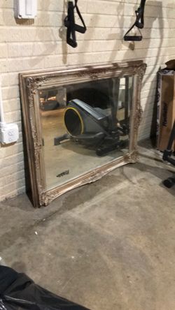 Vintage Mirrors 42x36 Aprox Perfect For Living Area 