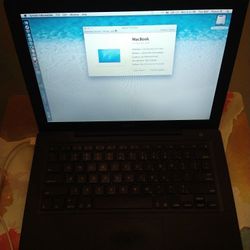 Mid 2007 Black MacBook 