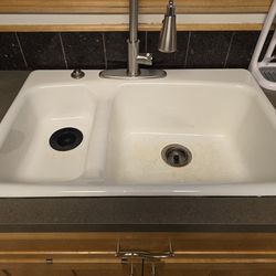Kitchen Sink And Disposal 